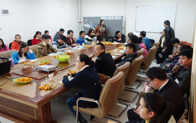 目前天度客戶沙龍已順利舉行4期，我們將一直秉承全公益、凈干貨、不推銷產(chǎn)品的理念，助力天度新老客戶開展網(wǎng)絡(luò)營(yíng)銷和移動(dòng)互聯(lián)網(wǎng)營(yíng)銷。